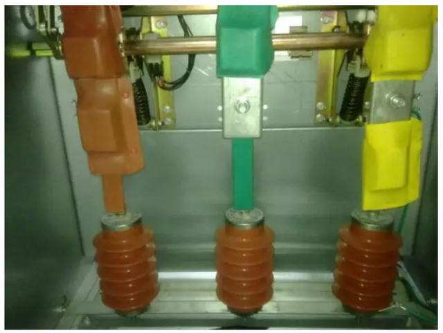 高壓開(kāi)關(guān)柜安裝過(guò)程及注意事項(xiàng)詳細(xì)說(shuō)明，有插圖，非常實(shí)用！