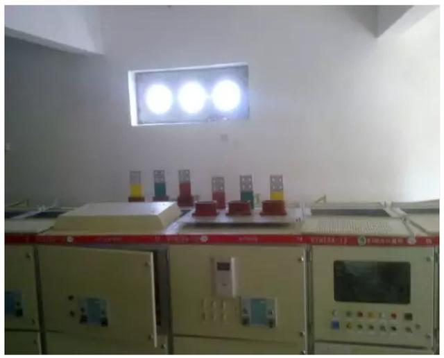 高壓開(kāi)關(guān)柜安裝過(guò)程及注意事項(xiàng)詳細(xì)說(shuō)明，有插圖，非常實(shí)用！