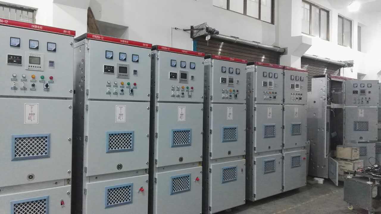 高壓開關(guān)柜時有多少個一次和二次電氣部件？