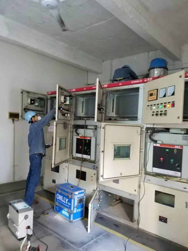 高電壓開(kāi)關(guān)柜維護(hù)，確保整個(gè)配電室高效運(yùn)行！