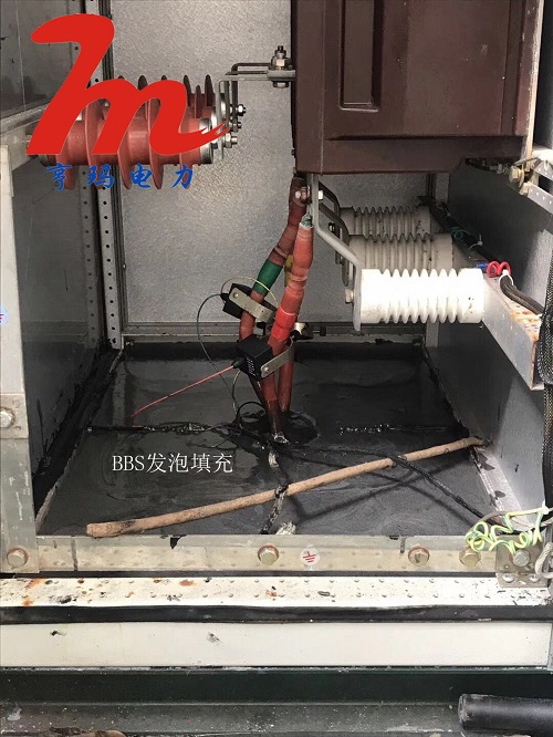 開關(guān)柜，環(huán)形網(wǎng)絡(luò)機柜和機箱的防冷凝堵塞方案