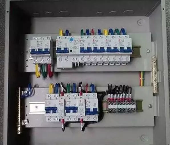 你了解配電箱的內(nèi)部結(jié)構(gòu)分析嗎？