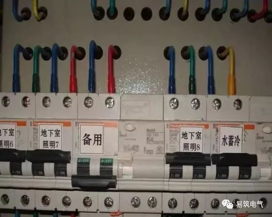 配電箱的布線和安裝的通用標(biāo)準(zhǔn)是什么？我們應(yīng)該注意哪些問題？圖片和文本的詳細(xì)說明