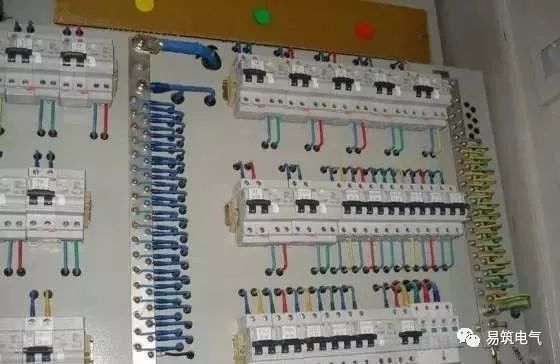 配電箱的布線和安裝的通用標(biāo)準(zhǔn)是什么？我們應(yīng)該注意哪些問題？圖片和文本的詳細(xì)說明