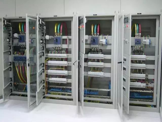 你認(rèn)為配電箱系統(tǒng)圖怎么樣？圖片中的符號是什么意思？