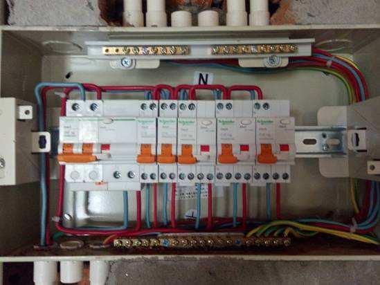 用戶配電箱主開關(guān)是否需要漏電保護(hù)？經(jīng)驗(yàn)總結(jié)告訴你