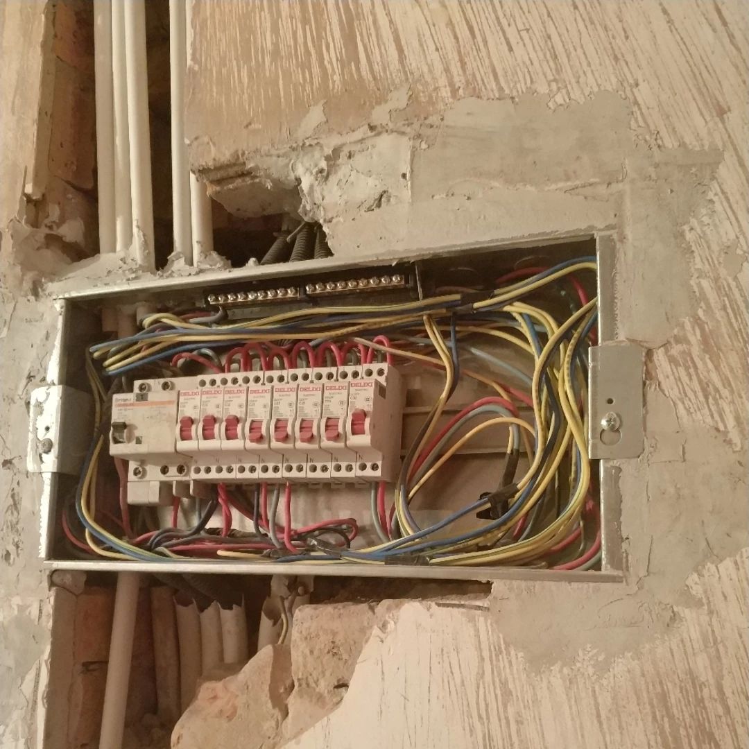 在安裝配電箱之前，我應(yīng)該注意什么？這個(gè)細(xì)節(jié)不能馬虎！