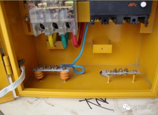 三級配電、二級漏電保護等。配電箱和施工要求(視頻附后)