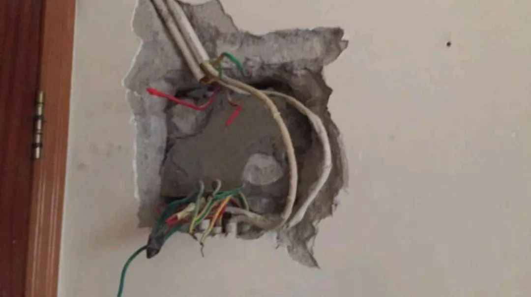 在安裝配電箱之前，這個細(xì)節(jié)不能馬虎。